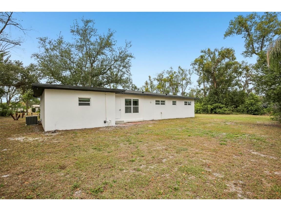 12809 N Boulevard Tampa FL 33612 TB8461197 image16