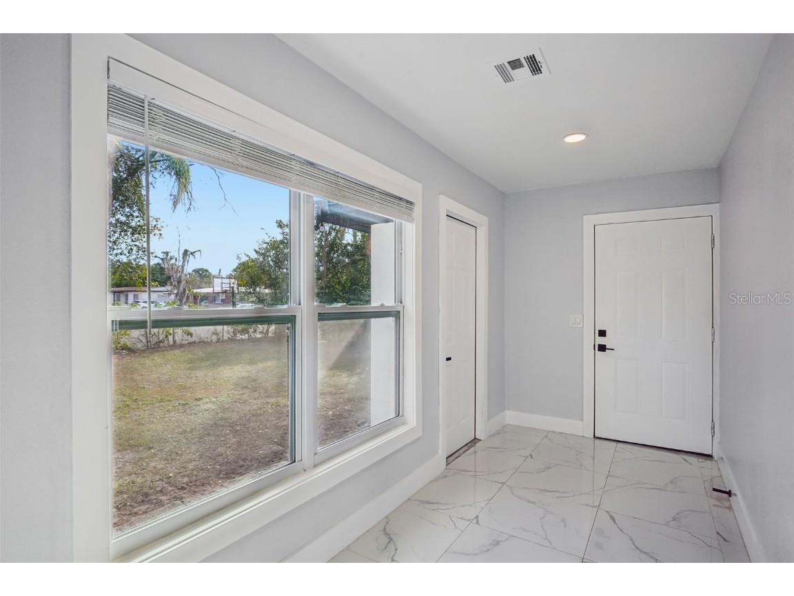 12809 N Boulevard Tampa FL 33612 TB8461197 image32