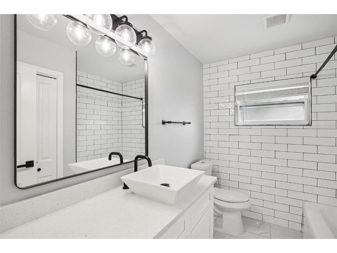 12809 N Boulevard Tampa FL 33612 TB8461197 image34