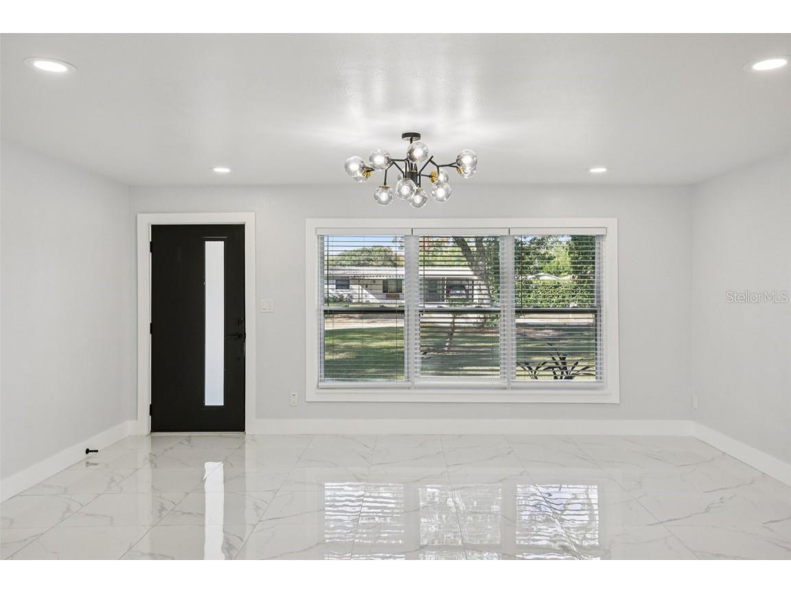 12809 N Boulevard Tampa FL 33612 TB8461197 image45