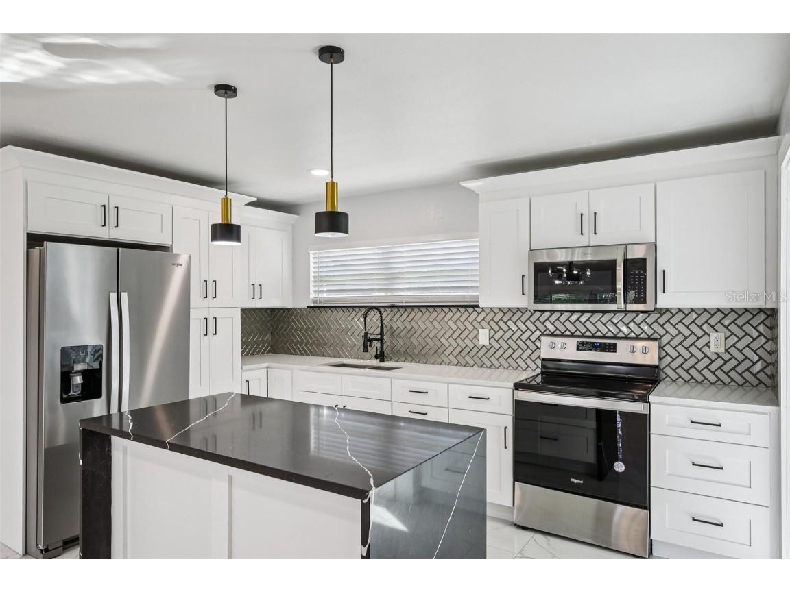 12809 N Boulevard Tampa FL 33612 TB8461197 image48