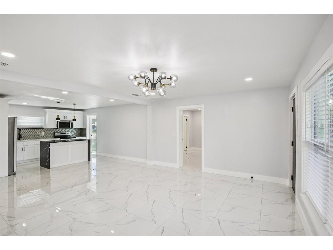 12809 N Boulevard Tampa FL 33612 TB8461197 image51