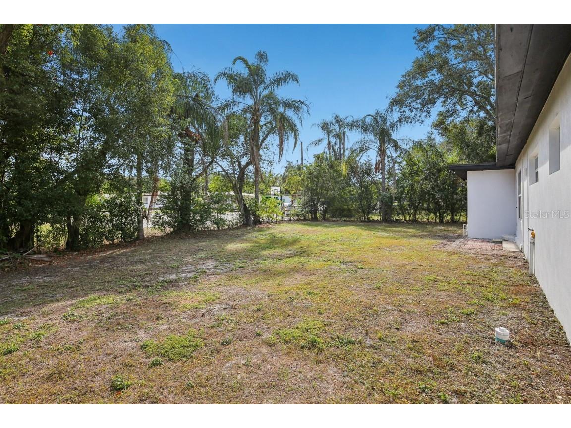 12809 N Boulevard Tampa FL 33612 TB8461197 image56