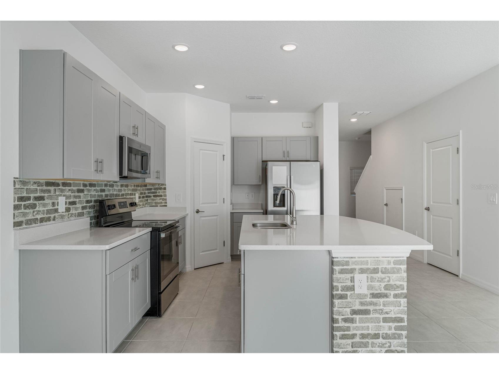 1281 Axel Graeson Avenue Kissimmee FL 34744 O6405817 image5