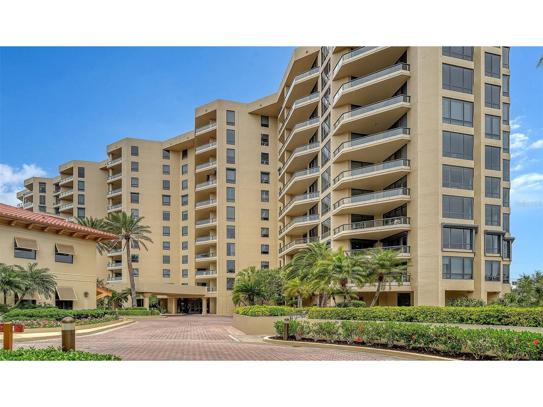 1281 Gulf Of Mexico Drive #111 Longboat Key FL 34228 - GULF A4688079 image1