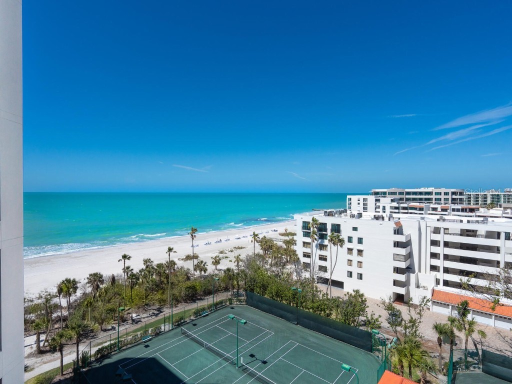 1281 Gulf Of Mexico Drive #704 Longboat Key FL 34228 - GULF OF MEXICO AND SARASOTA BA A4666680 image12