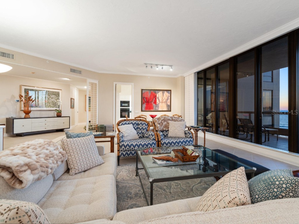 1281 Gulf Of Mexico Drive #704 Longboat Key FL 34228 - GULF OF MEXICO AND SARASOTA BA A4666680 image28