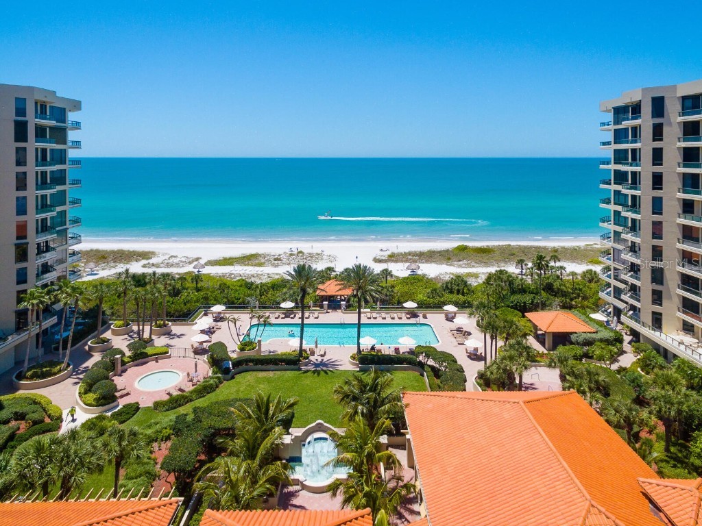 1281 Gulf Of Mexico Drive #704 Longboat Key FL 34228 - GULF OF MEXICO AND SARASOTA BA A4666680 image3