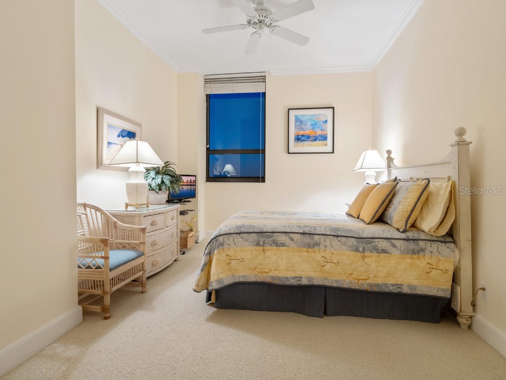 1281 Gulf Of Mexico Drive #704 Longboat Key FL 34228 - GULF OF MEXICO AND SARASOTA BA A4666680 image33