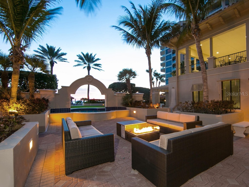 1281 Gulf Of Mexico Drive #704 Longboat Key FL 34228 - GULF OF MEXICO AND SARASOTA BA A4666680 image42