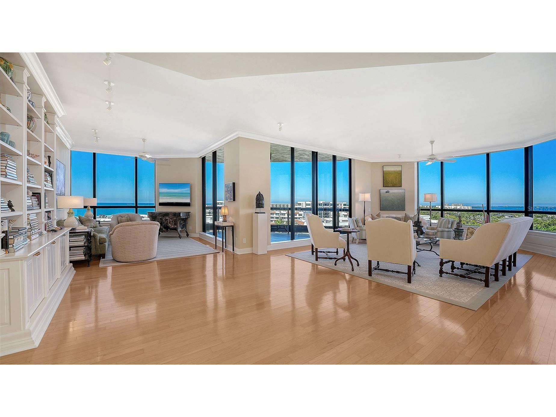 1281 Gulf Of Mexico Drive #708 Longboat Key FL 34228 - GULF OF MEXICO A4677632 image6