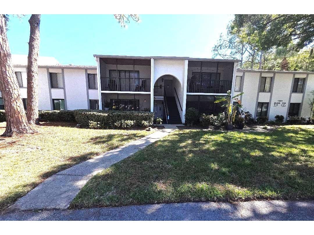 1281 Pine Ridge Circle E #E1 Tarpon Springs FL 34688 W7879919 image1