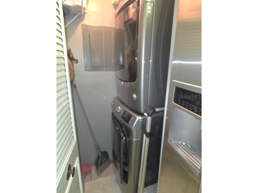 1281 Pine Ridge Circle E #E1 Tarpon Springs FL 34688 W7879919 image6