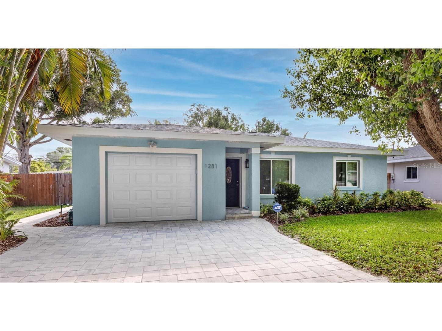 1281 Robin Hood Lane Dunedin FL 34698 U8236841 image1