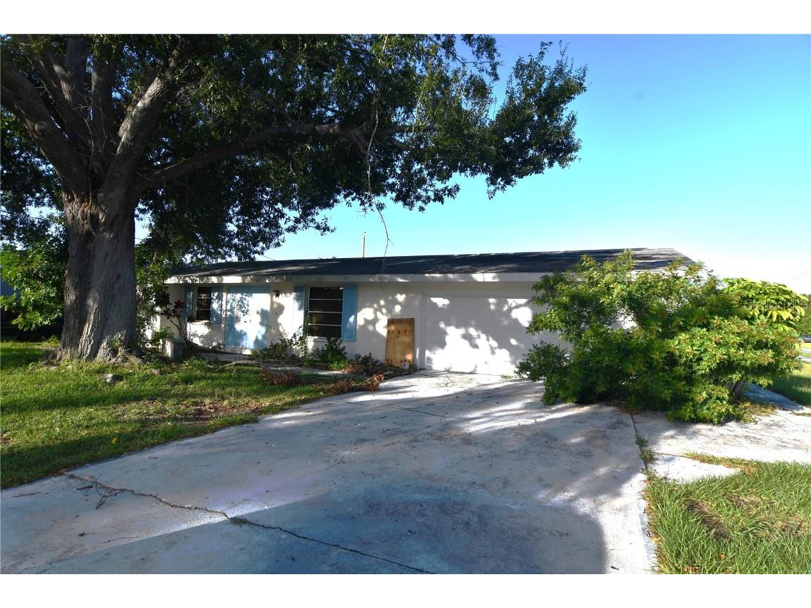 1281 Yorkshire Street Port Charlotte FL 33952 C7482614 image1