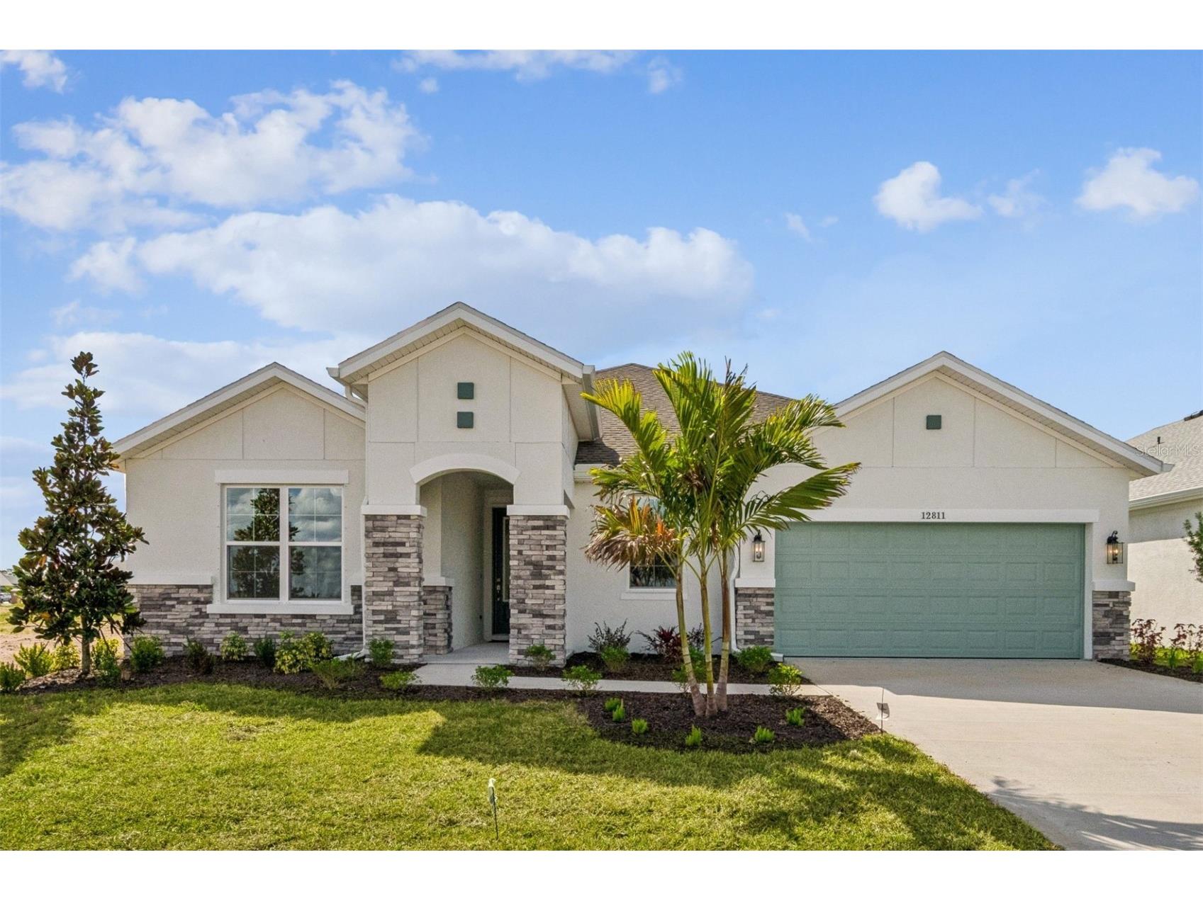 12811 Salty Dog Crossing Palmetto FL 34221 TB8445430 image1