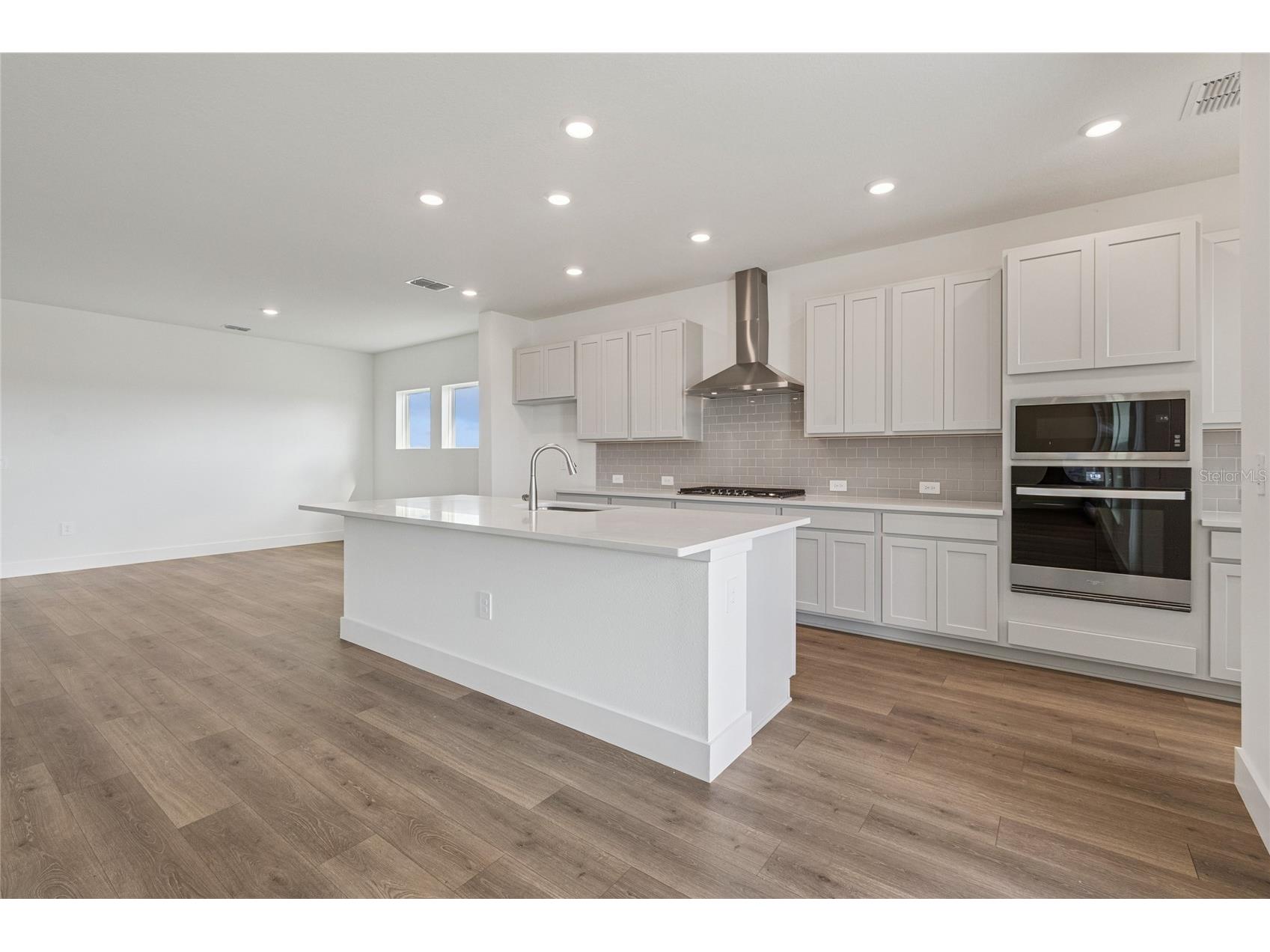 12811 Salty Dog Crossing Palmetto FL 34221 TB8445430 image5