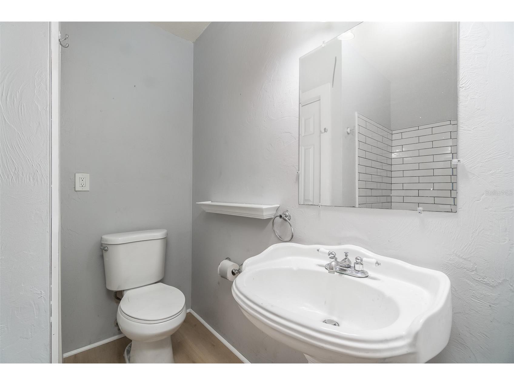 12813 128th Avenue Largo FL 33774 TB8509298 image13
