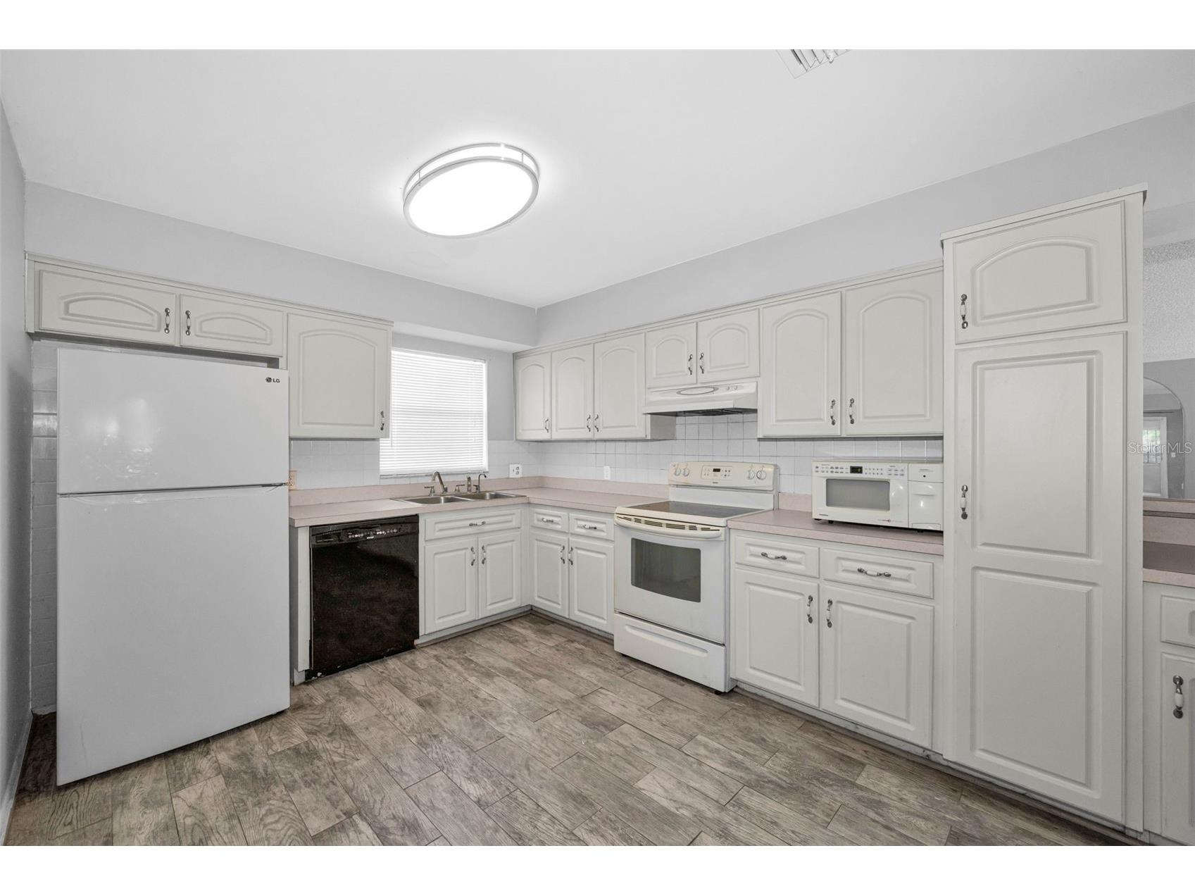 12813 Kellywood Circle Hudson FL 34669 TB8476286 image10