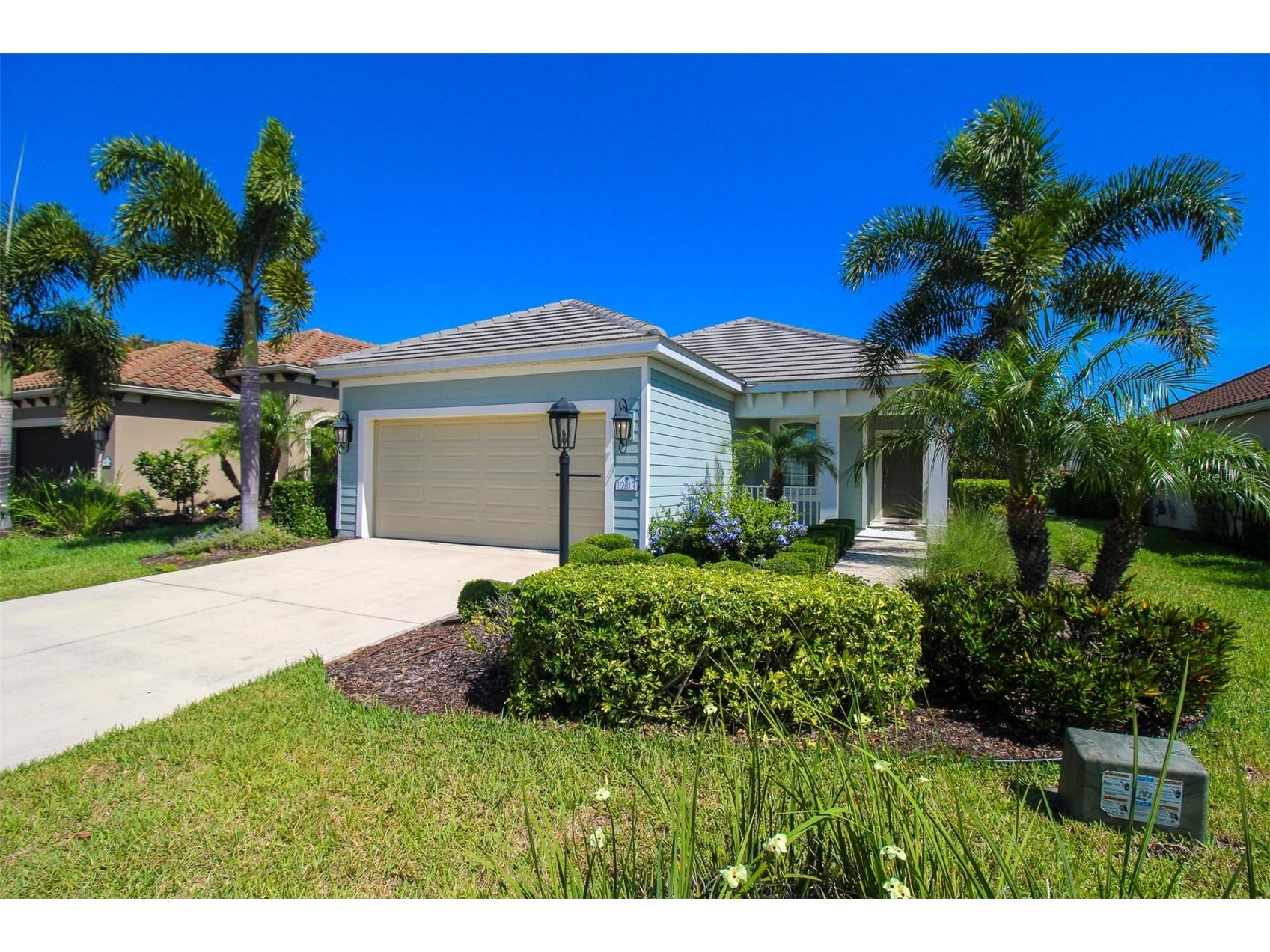 12813 True Blue Circle Bradenton FL 34211 A4692970 image2