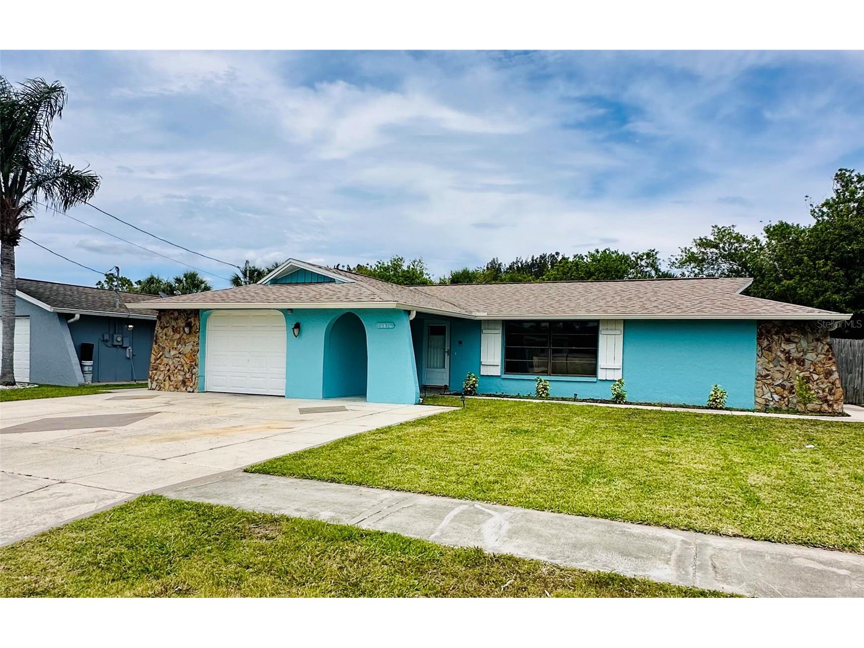 12816 1st Isle Hudson FL 34667 W7884344 image1