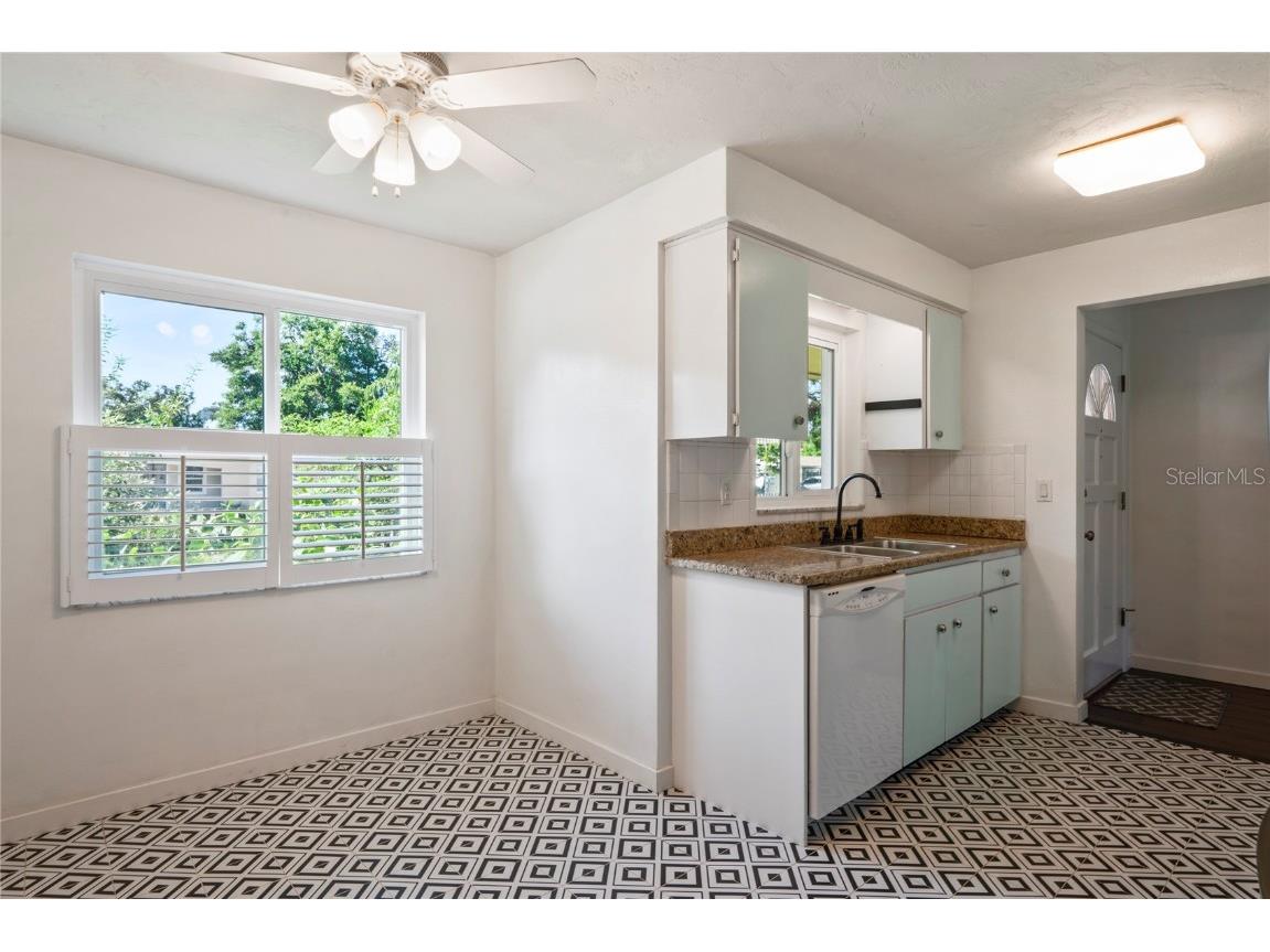 1282 Palm Street Clearwater FL 33755 W7878862 image11