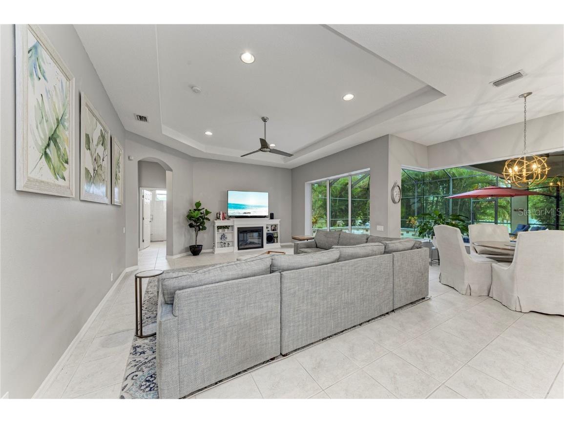 12827 Penguin Drive Bradenton FL 34212 TB8441925 image18