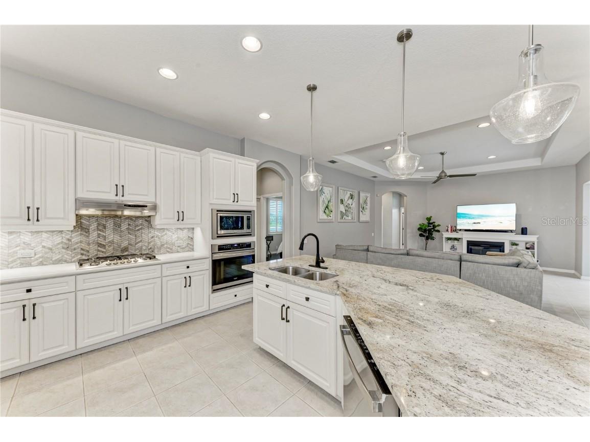 12827 Penguin Drive Bradenton FL 34212 TB8441925 image25