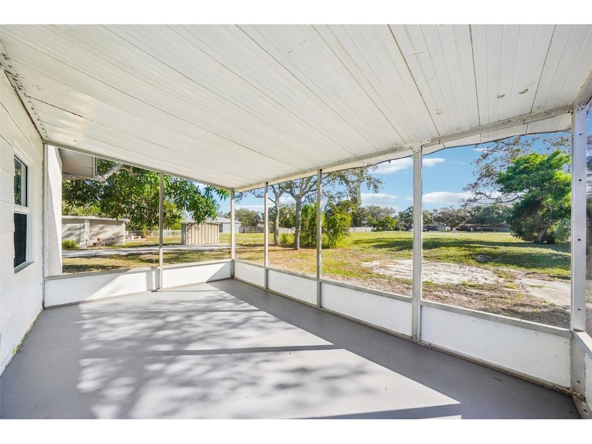 12832 Campbell Lane Largo FL 33774 TB8439147 image34