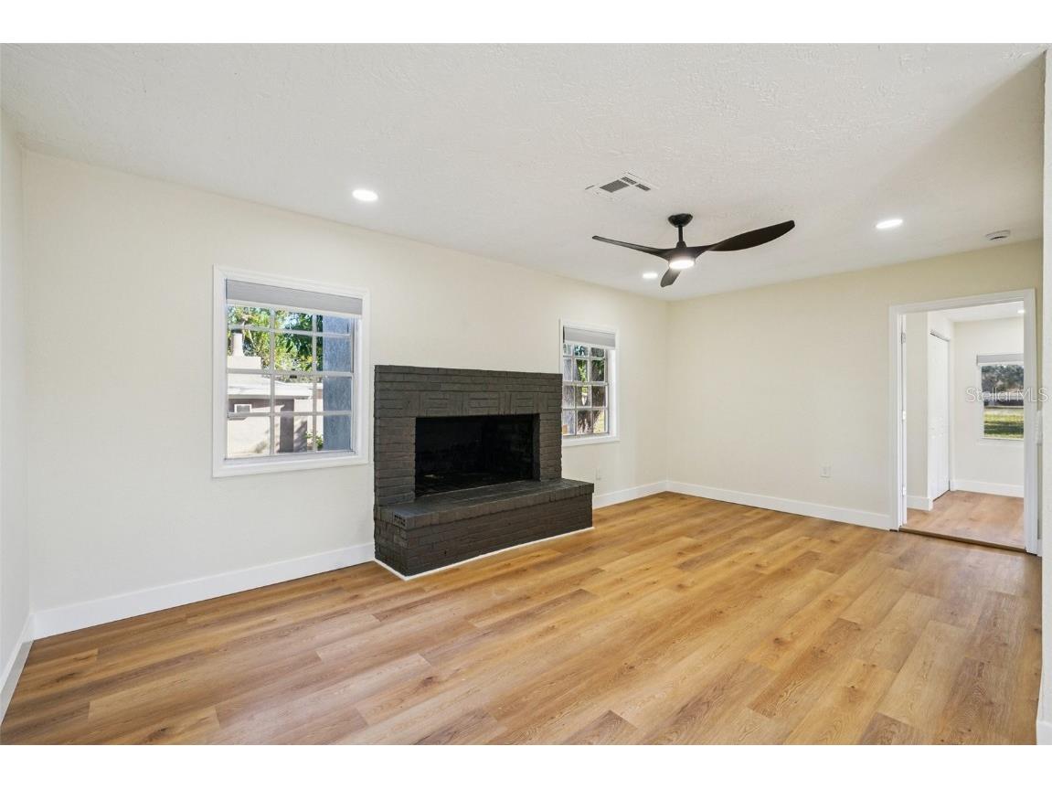 12832 Campbell Lane Largo FL 33774 TB8439147 image9