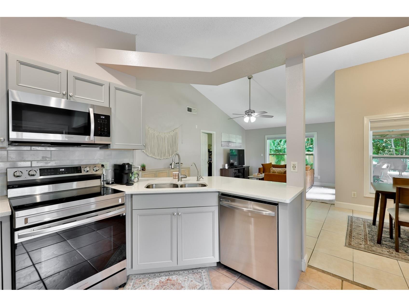 12832 Coverdale Drive Tampa FL 33624 TB8505769 image28