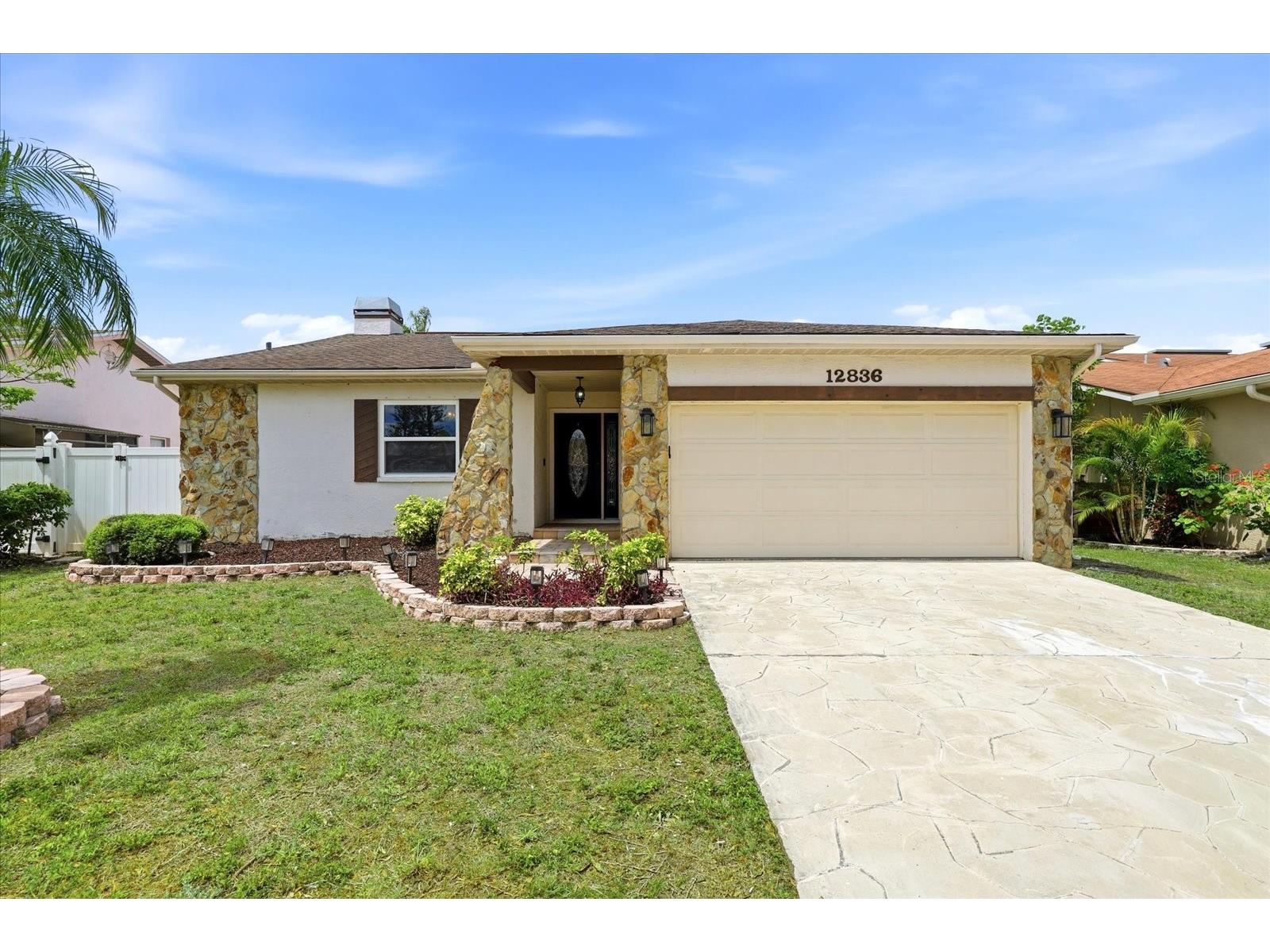 12836 Pineway Drive Largo FL 33773 TB8495414 image1
