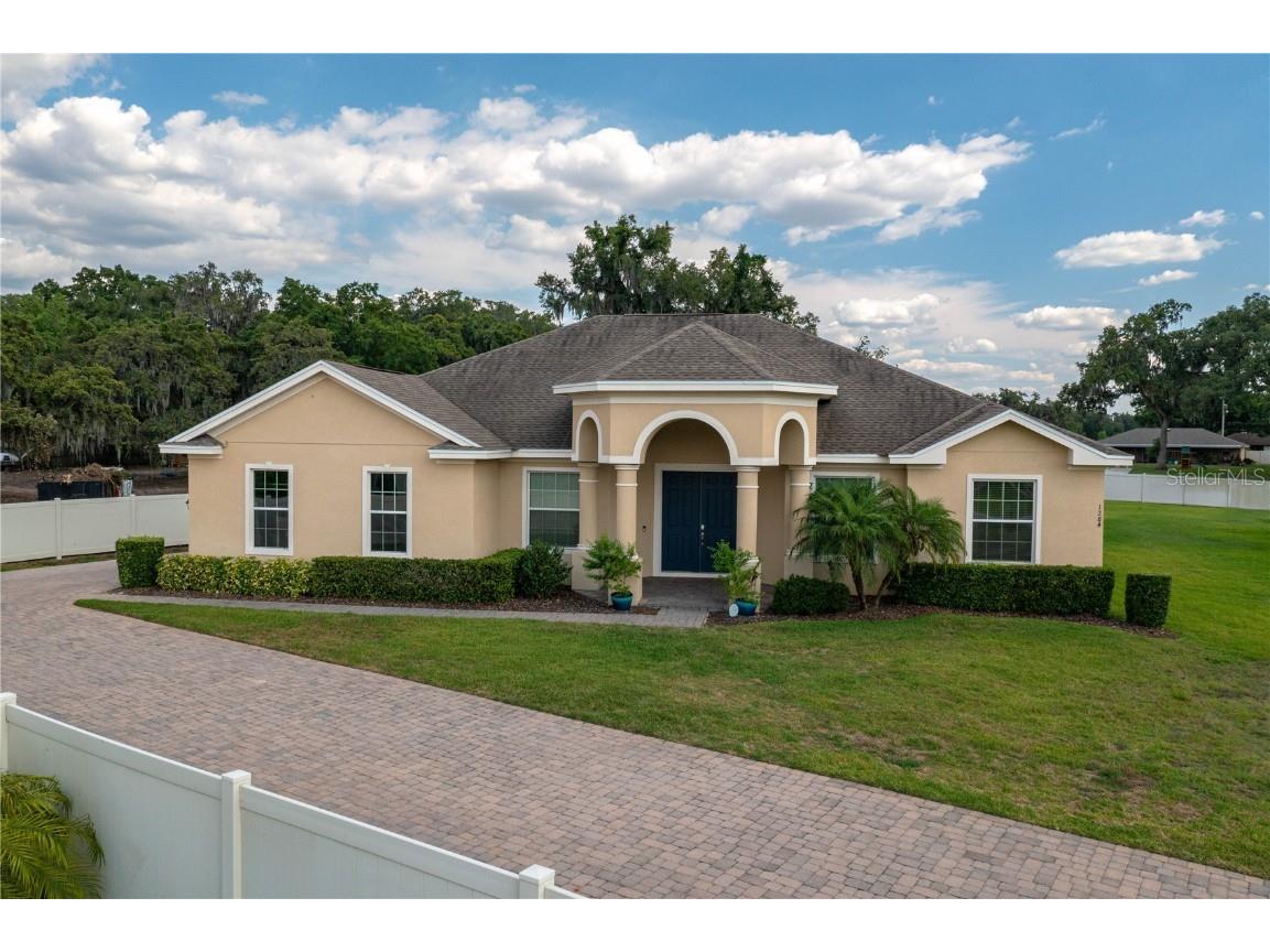 1284 Devin Oaks Court Lakeland FL 33811 P4930593 image1