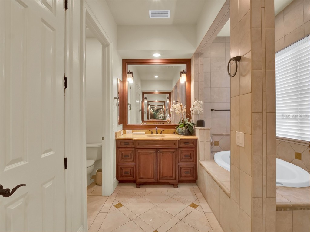 1284 Grand Traverse Parkway Reunion FL 34747 O6336082 image40