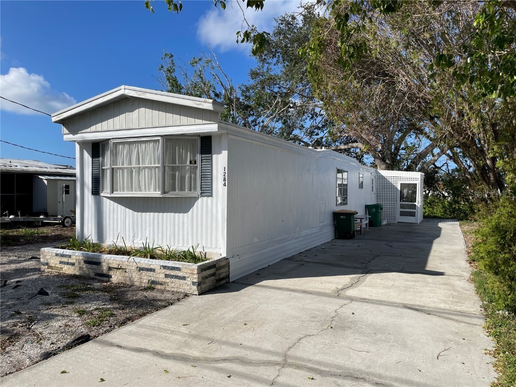 1284 Seagull Drive Englewood FL 34224 - CATFISH WATERWAY/ AINGER CREEK C7470654 image1