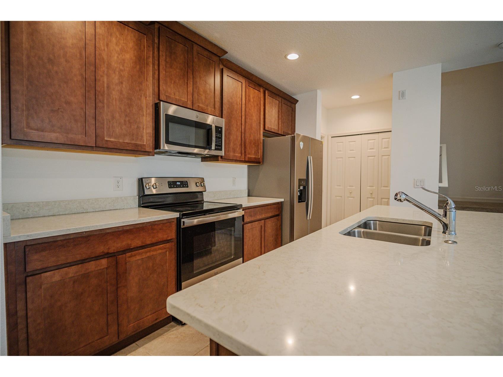 1284 Wispy Cypress Drive Kissimmee FL 34746 S5145968 image2