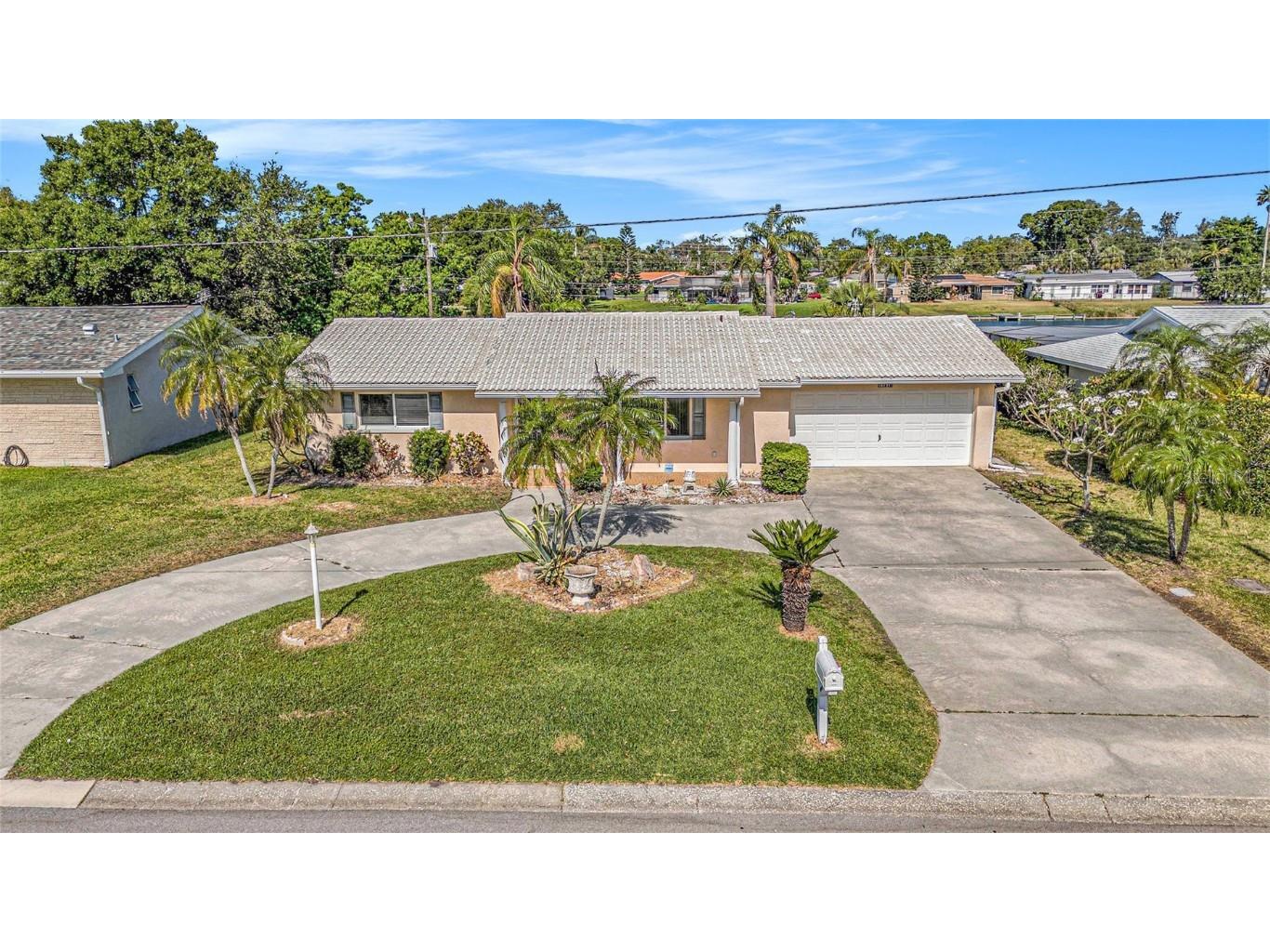 12848 137th Lane Largo FL 33774 TB8381686 image1