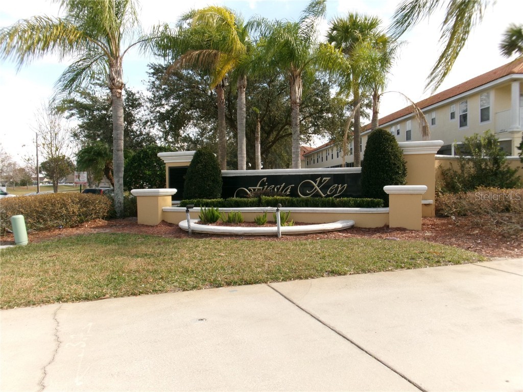 1285 S South Beach Circle Circle Kissimmee FL 34746 O6289956 image2