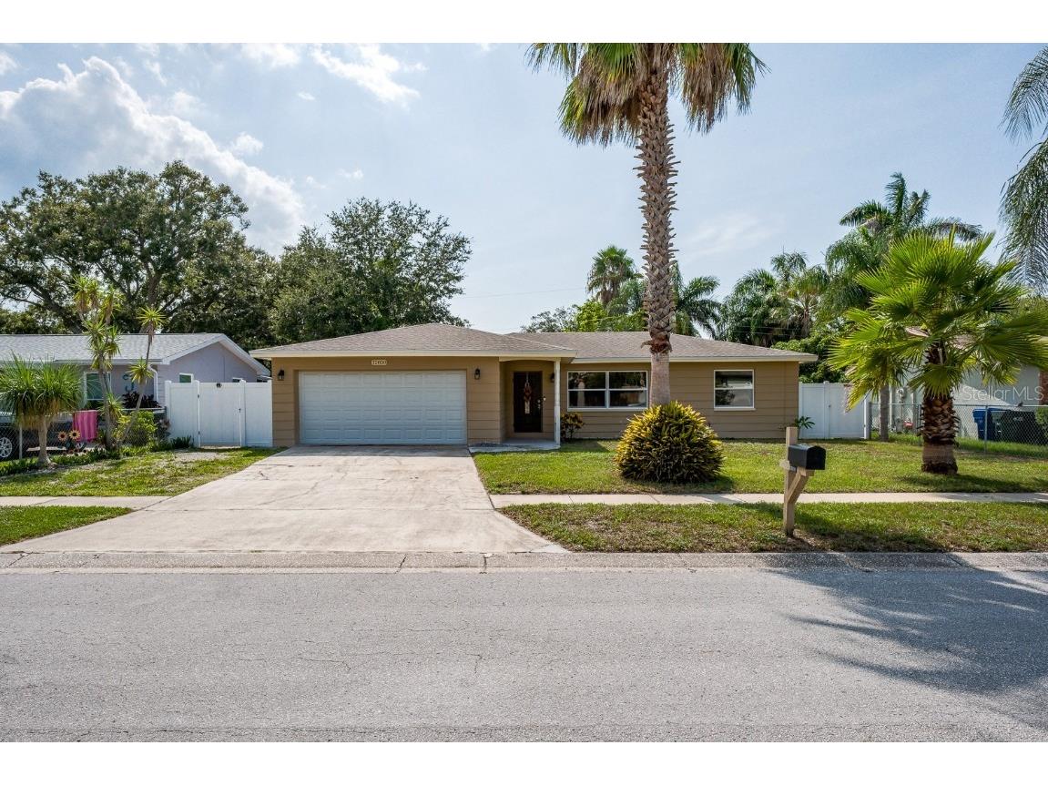 12858 Palm Drive Largo FL 33774 U8211528 image1