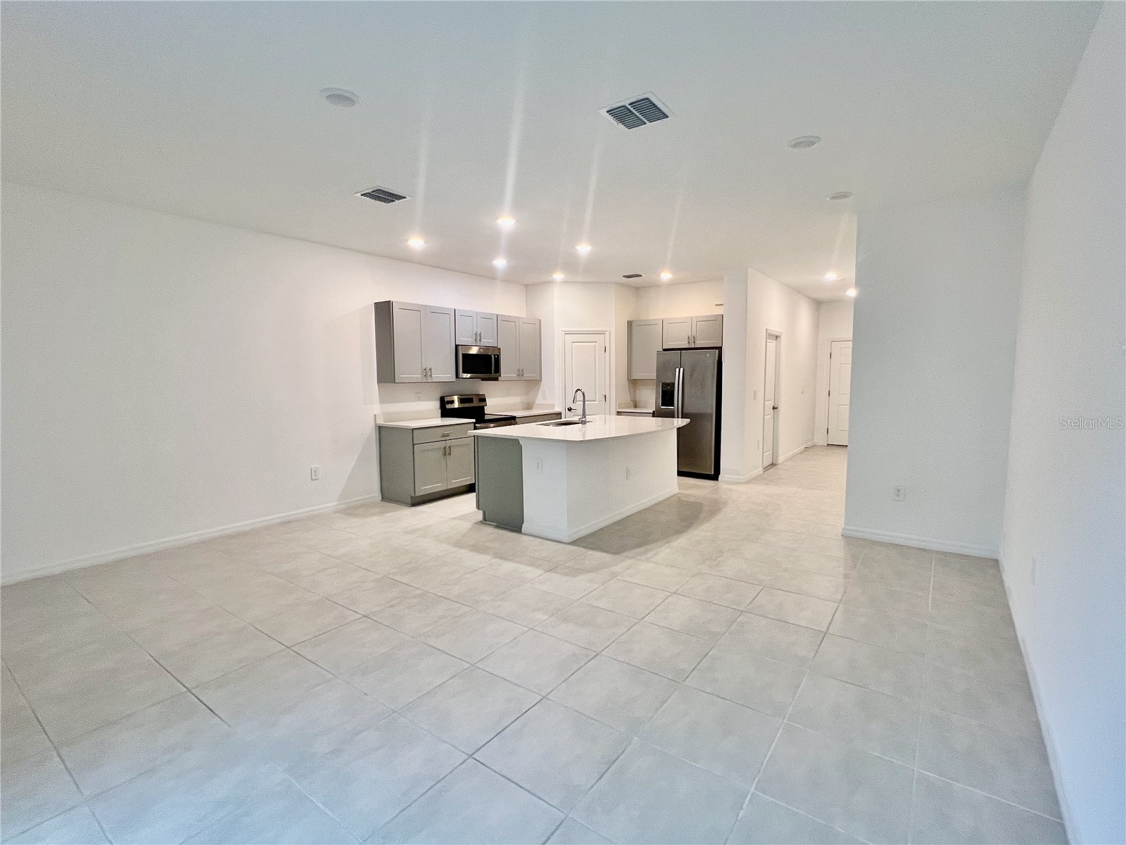 1287 Axel Graeson Avenue Kissimmee FL 34744 O6397867 image8