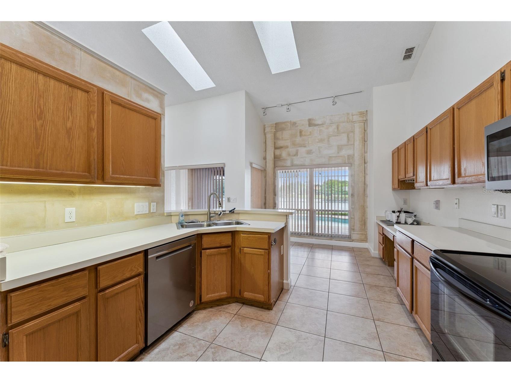 12879 Lower River Boulevard Orlando FL 32828 O6406780 image13
