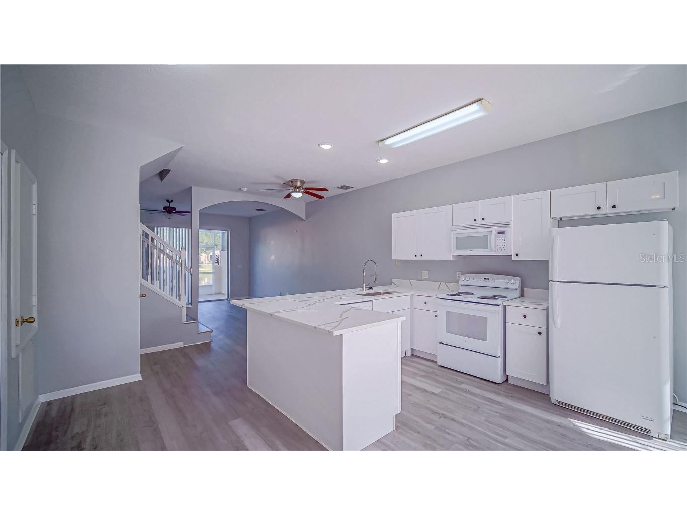 1288 S Beach Circle Kissimmee FL 34746 S5138240 image2