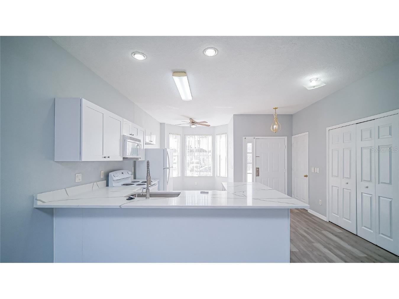 1288 S Beach Circle Kissimmee FL 34746 S5138240 image3