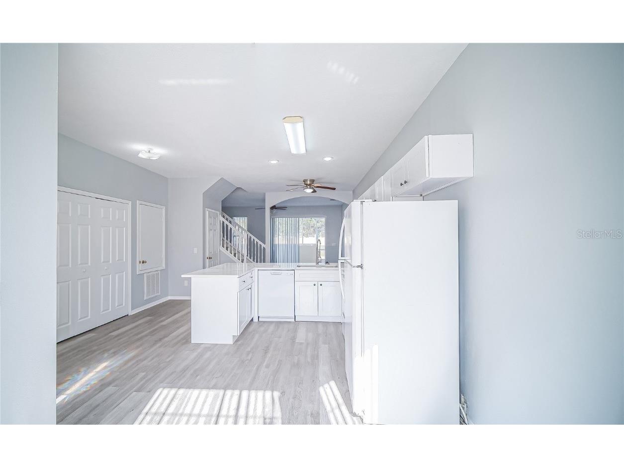 1288 S Beach Circle Kissimmee FL 34746 S5138240 image4