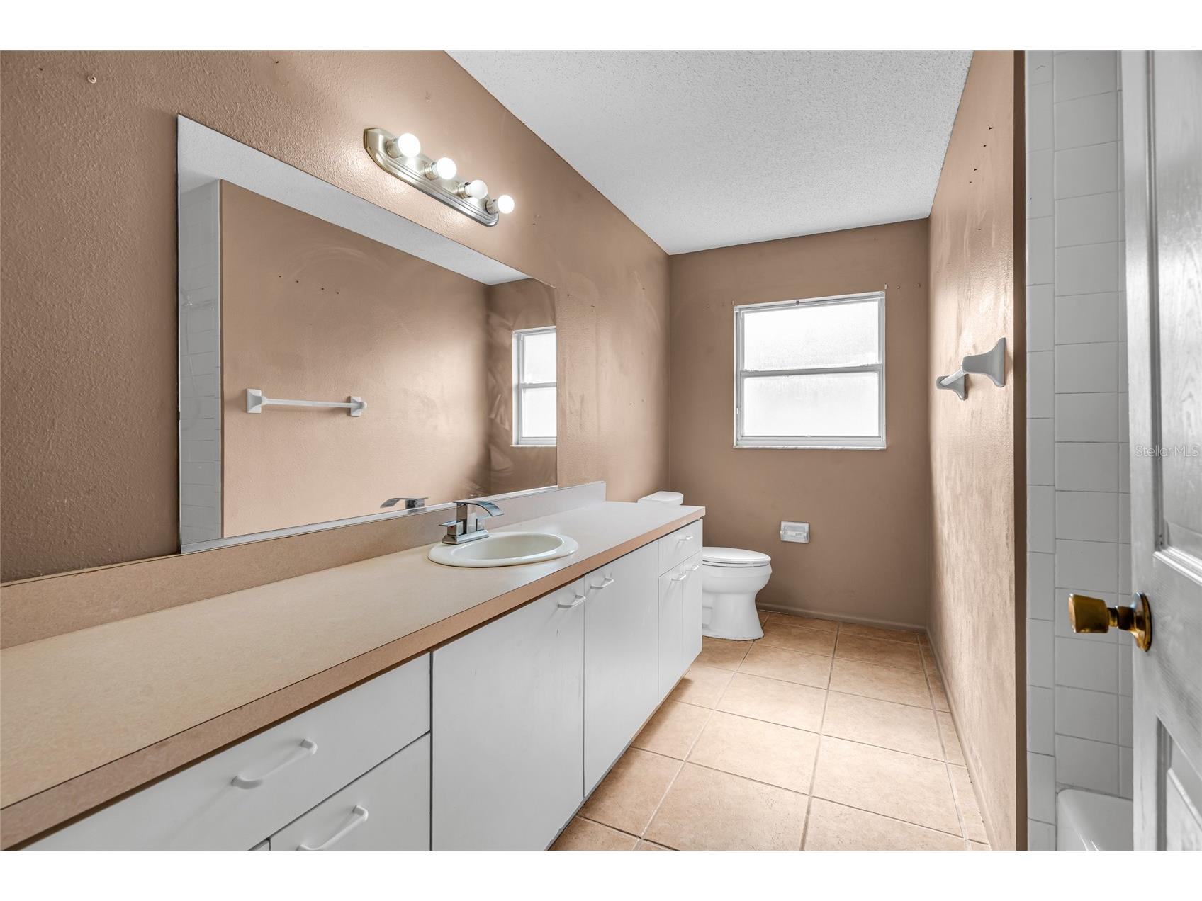 1289 42nd Street Sarasota FL 34234 A4691601 image16