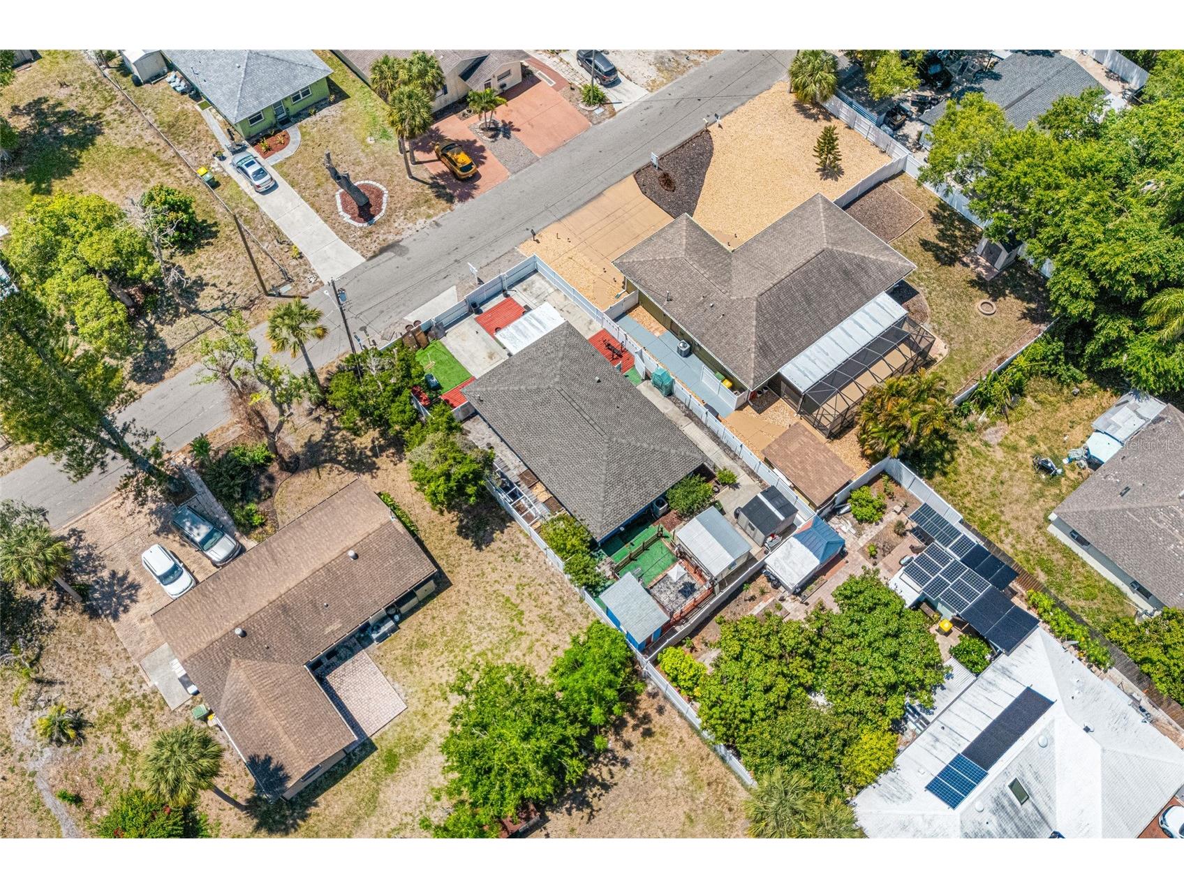 1289 42nd Street Sarasota FL 34234 A4691601 image23