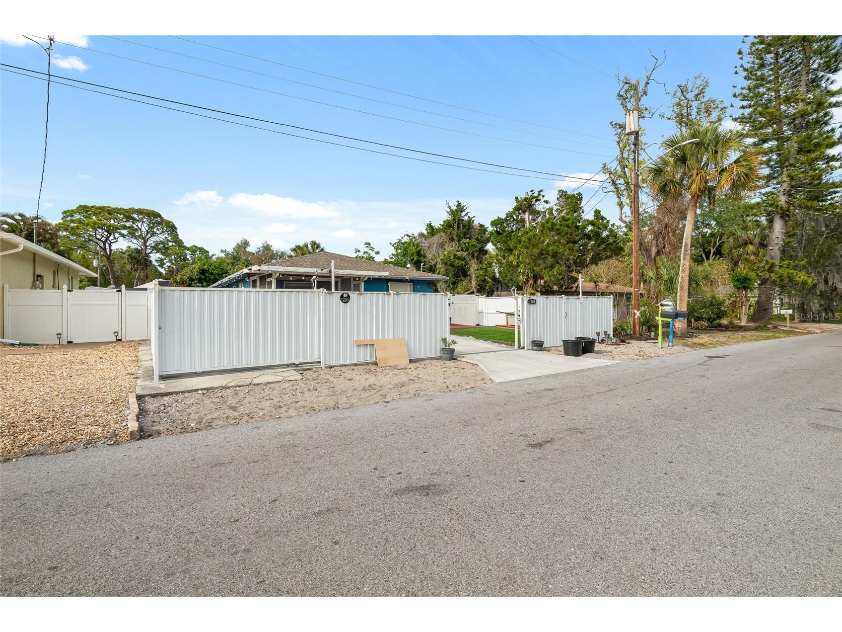 1289 42nd Street Sarasota FL 34234 A4691601 image40