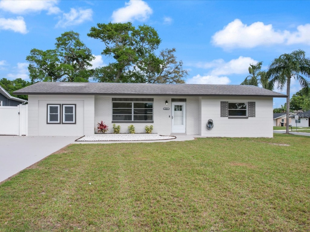 1289 Fruitland Avenue Clearwater FL 33764 U8236030 image1
