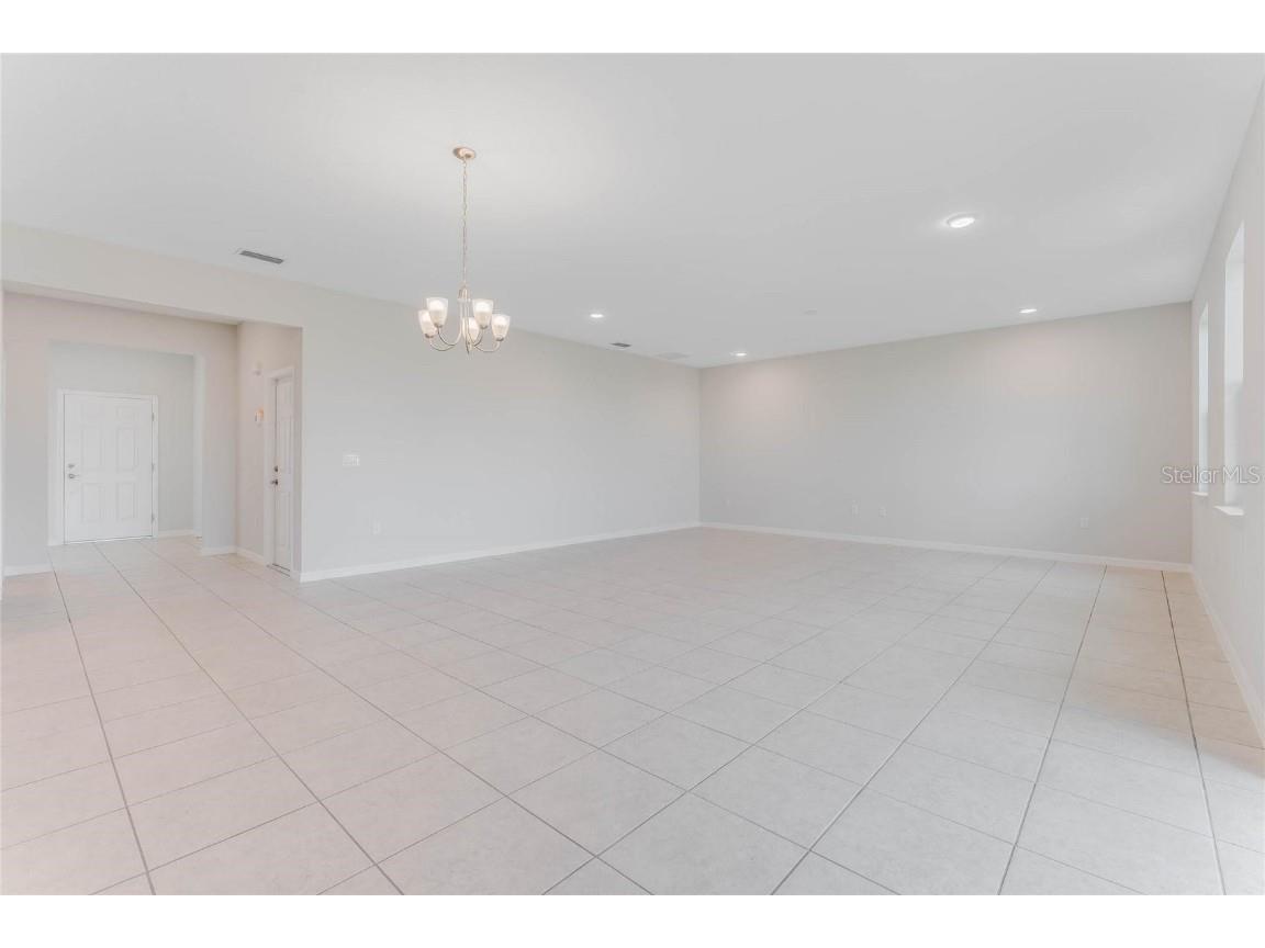 12891 Trovita Drive Grand Island FL 32735 O6366922 image9