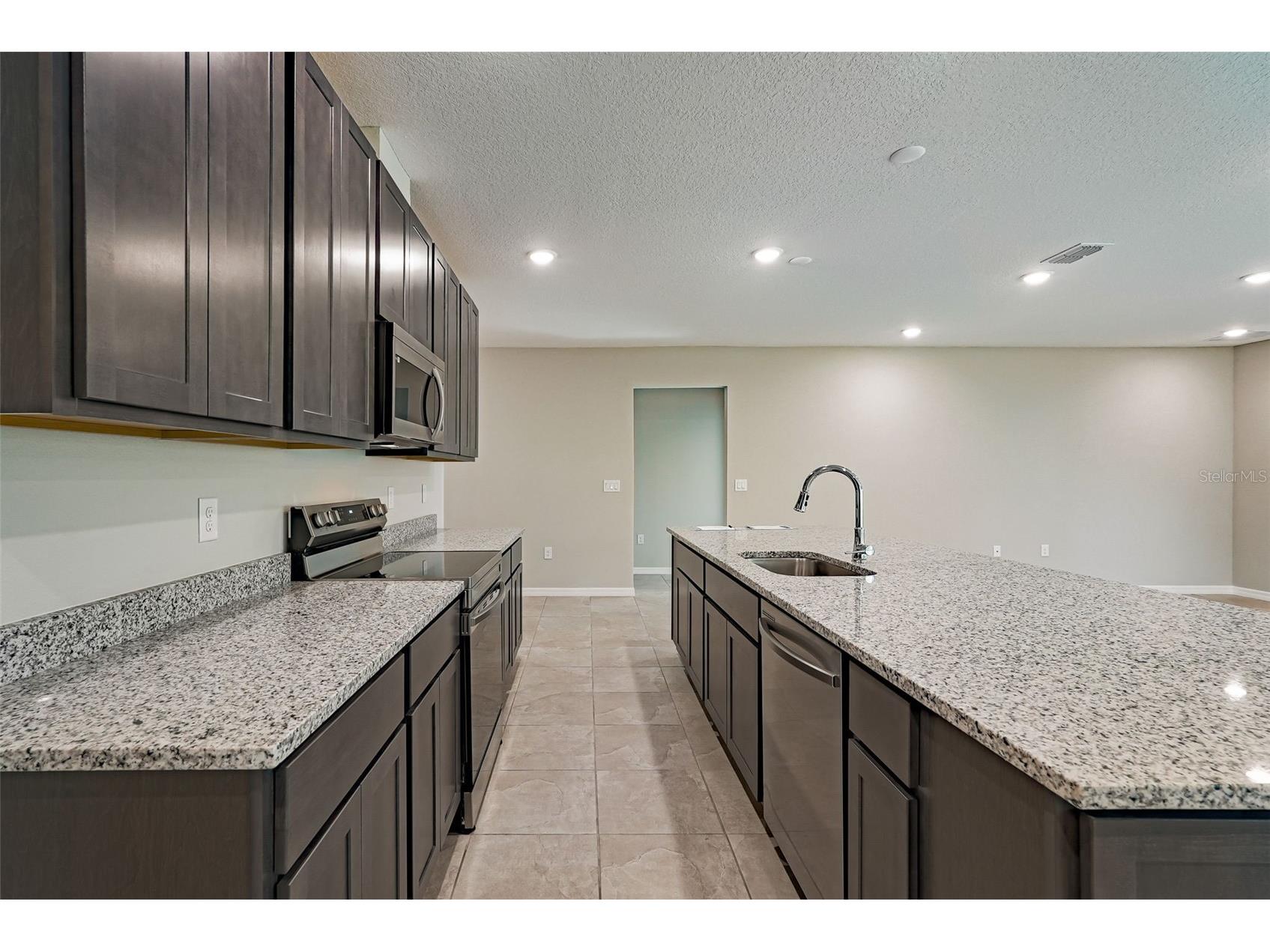 12899 Stillwater Avenue Astatula FL 34705 O6336870 image30